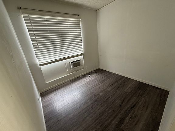 3rd image of 91-214 Hanapouli Cir APT 32E