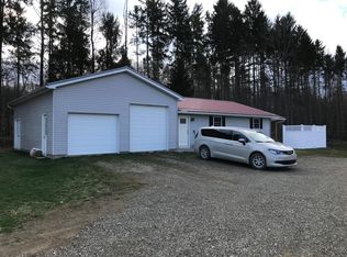 18991 Reservoir Rd, Saegertown, PA 16433