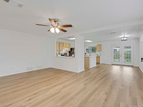 2nd image of 7906 SWINDOW CIR