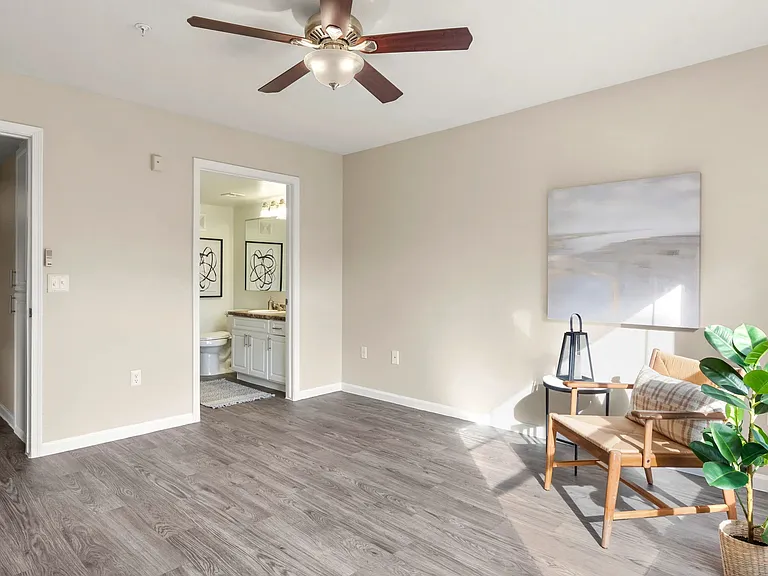 Live like royalty in our spacious master suite with a private bathroom for your exclusive use.