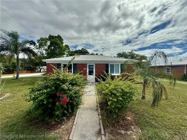 514 N Lake Ave, Avon Park, FL 33825