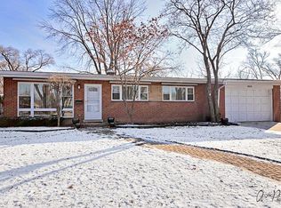 8829 Luna Ave, Morton Grove, IL