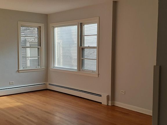 4th image of 1636 W Olive Ave