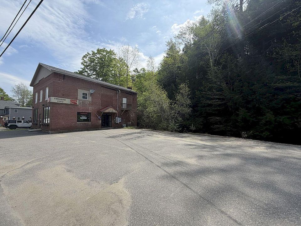 1st image of 525 Main Street