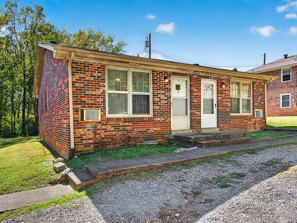 Paradise Hill Road-1602