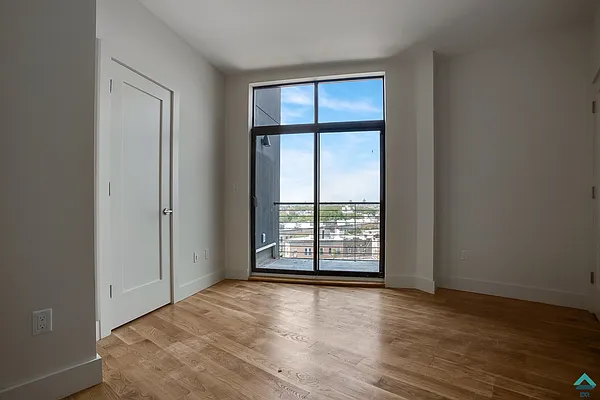 Rented by EXR | media 29