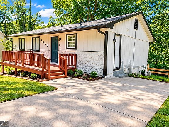 4th image of 4357 Denise Dr