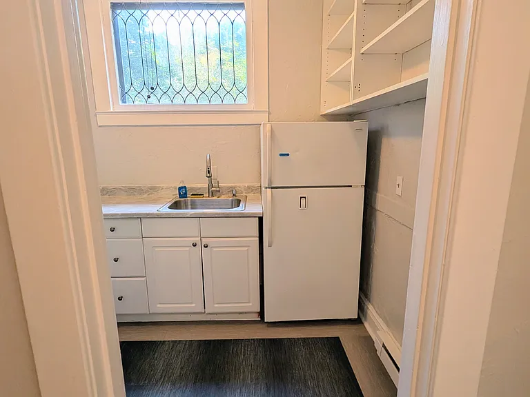 2312 W Pacific Ave #1 — Photo 8