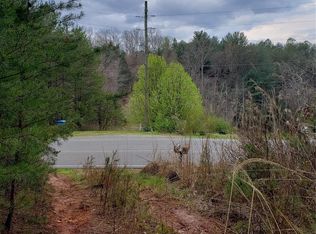 6600 Mountain Grove Rd, Hickory, NC 28602