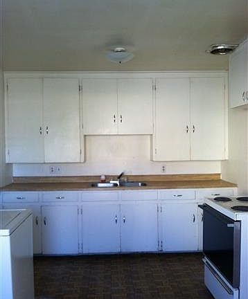 2nd image of 240 E Stillwater Ave
