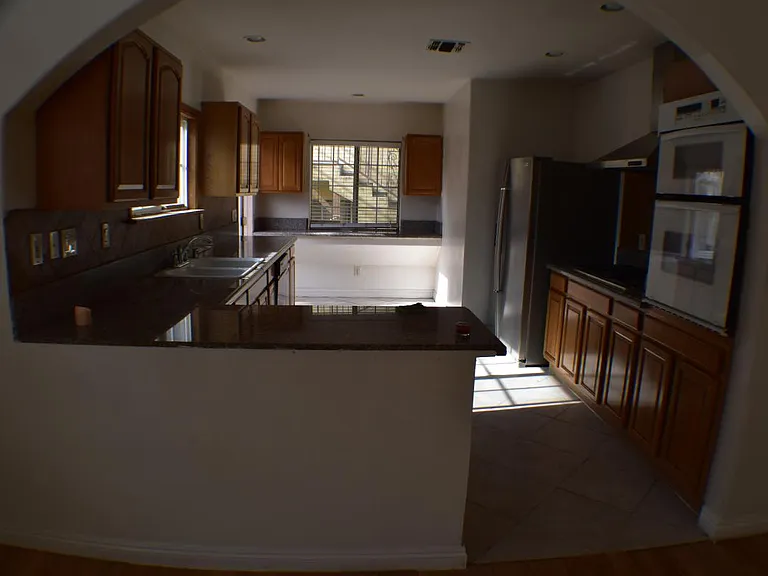 127 Orange Ave — Photo 9