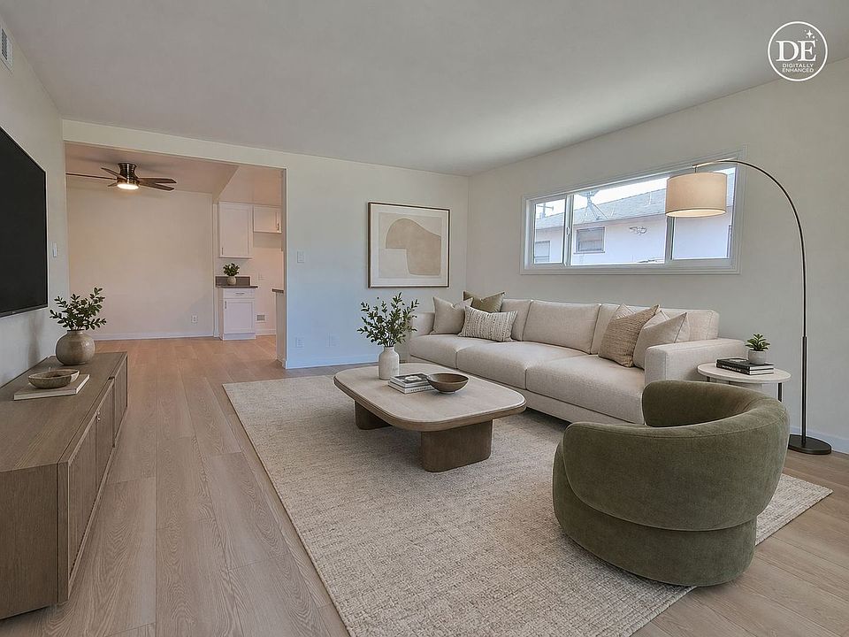 1st image of 25326 Oak St APT 1