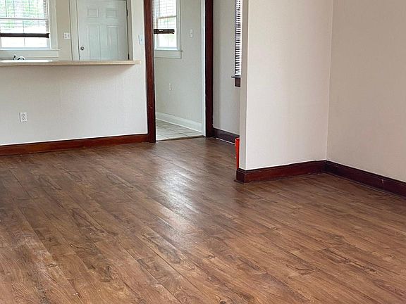 5th image of 1513 Hancock St