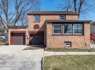 33771 N 2nd St, Grayslake, IL 60030