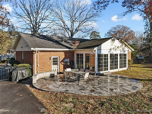 4th image of 9403 Avalon Dr