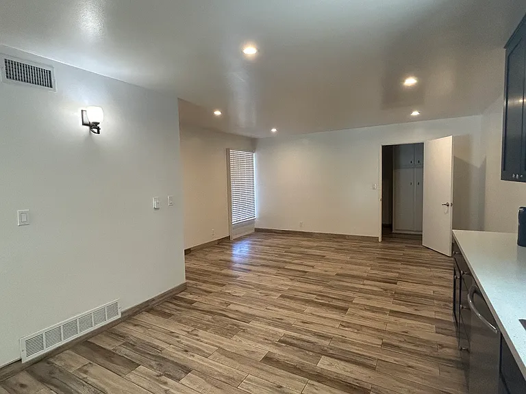 24246 Hatteras St — Photo 25