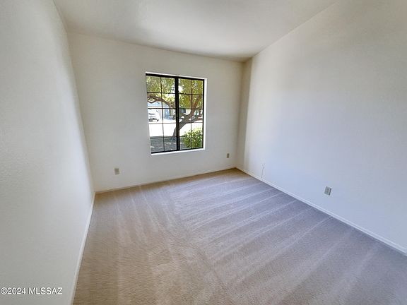 3rd image of 1609 W Camino Acierto