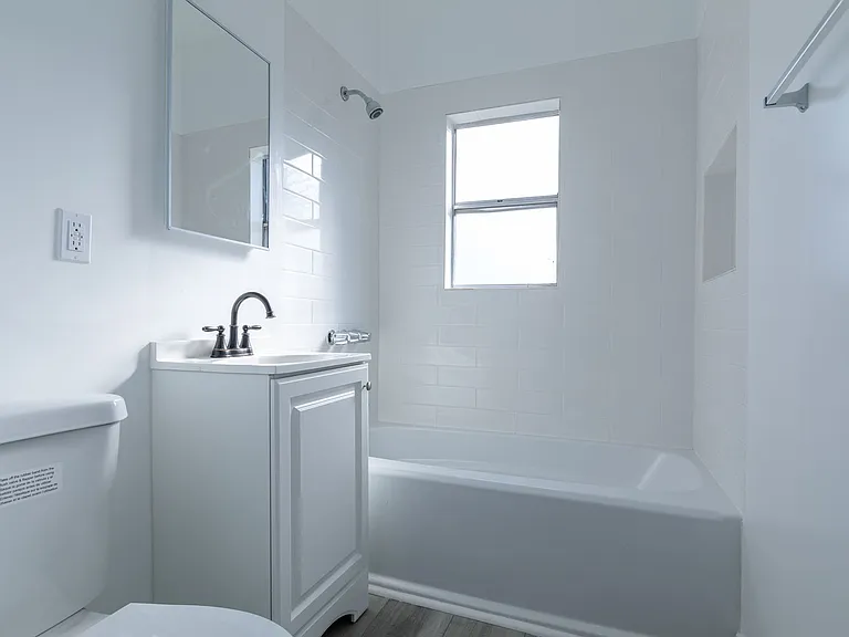 3048 W 12th Street — Photo 23