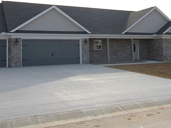 2nd image of 2689 W Susan Dr