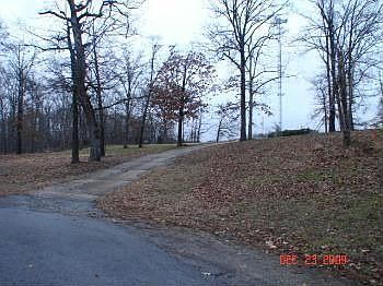 2nd image of 17600 Meadow Wood Dr