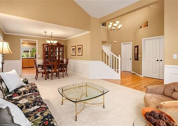 4th image of 11811 SE 62nd St