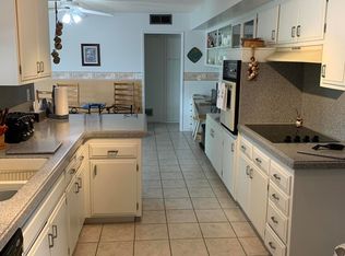10032 W Desert Hills Dr, Sun City, AZ 85351