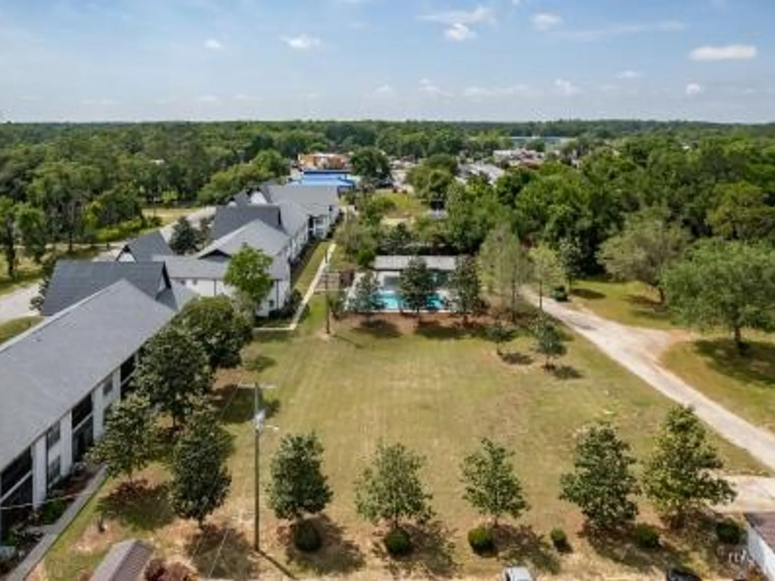 Forest Edge Apartments — Photo 2