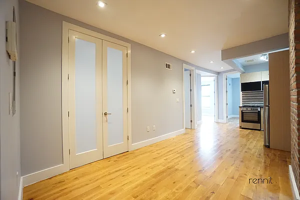 Rented by Rennit Inc. | media 23