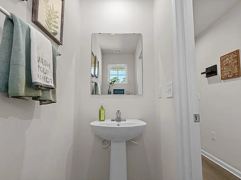 142 Villa Grande St #C — Photo 25