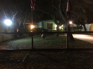 308 Lazy Rd, Rockport, TX 78382