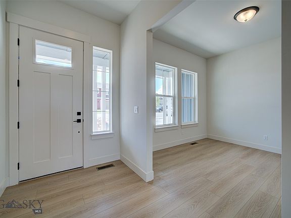 2nd image of 1503 Wyatt Earp Ct