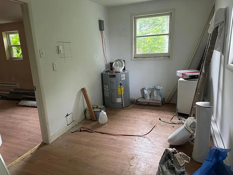 49A N Main St — Photo 36