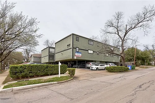 2200 San Gabriel St Photo 1