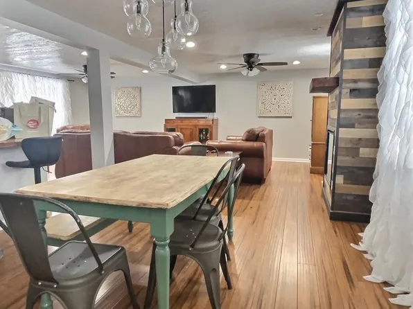 437 New Castle St, Slippery Rock, PA 16057