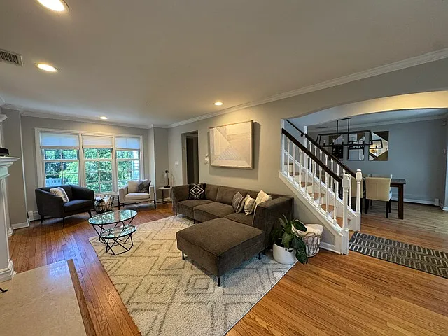 575 Knickerbocker Rd — Photo 16