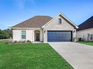 660 Terrace Lake Dr, Covington, LA 70435
