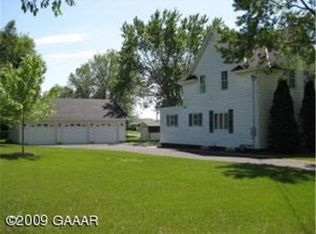 1006 Minnesota Ave E, Glenwood, MN 56334