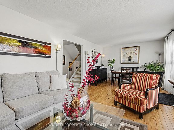 4th image of 156 Rutherford Ct