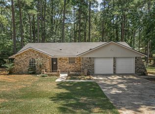 305 Whispering Pine Dr, Haughton, LA 71037