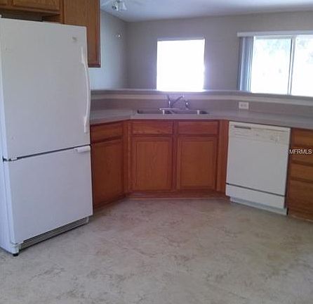 3rd image of 36602 Antone Dr