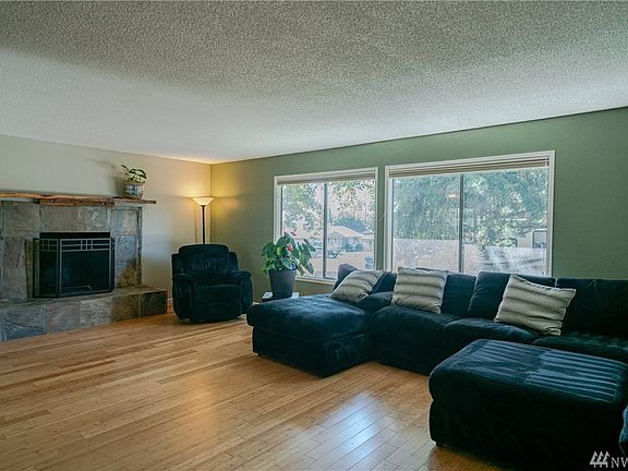 5th image of 901 N James Ave