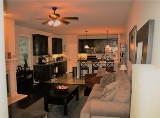 408 Sterling Rdg, Lantana, TX 76226