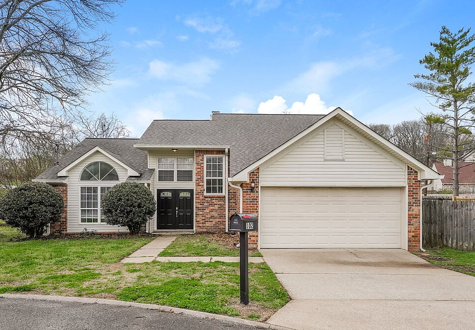 1st image of 102 Summerwood Ct