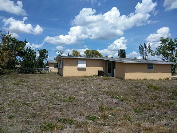 4th image of 323 Canyon Dr N