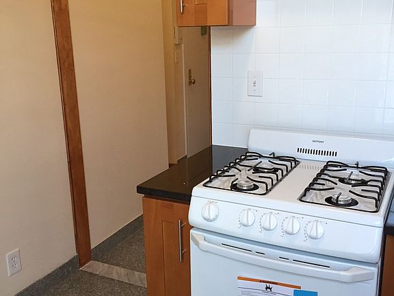 2nd image of 150 E 116th St APT 4B
