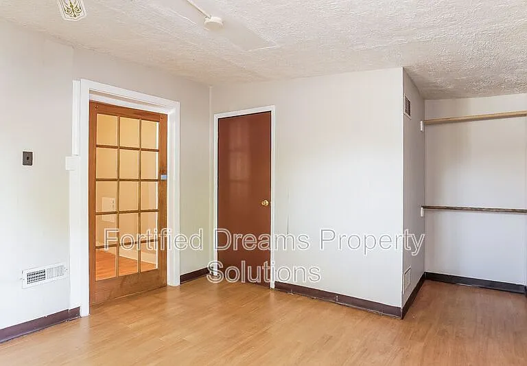 842 Efird St — Photo 10