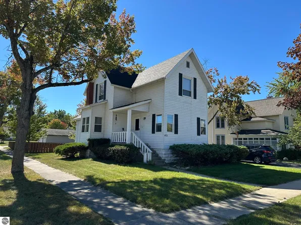 401 W State St, East Tawas, MI 48730