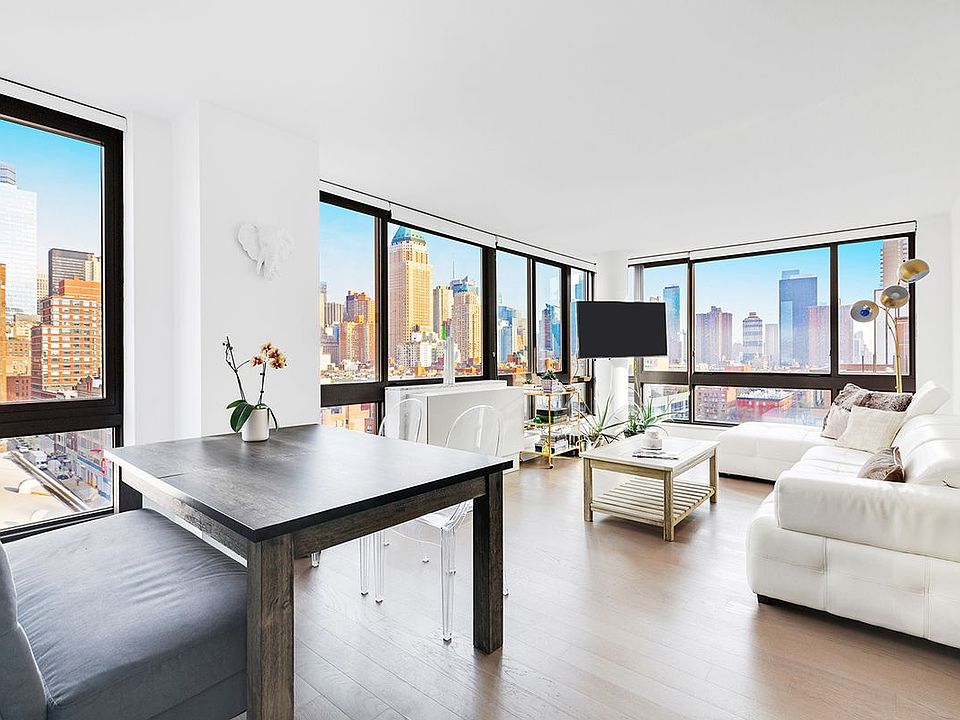1st image of 500 W 56th St APT 1518