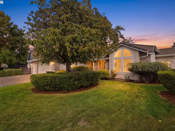3115 Metolius Dr, Eugene, OR 97408