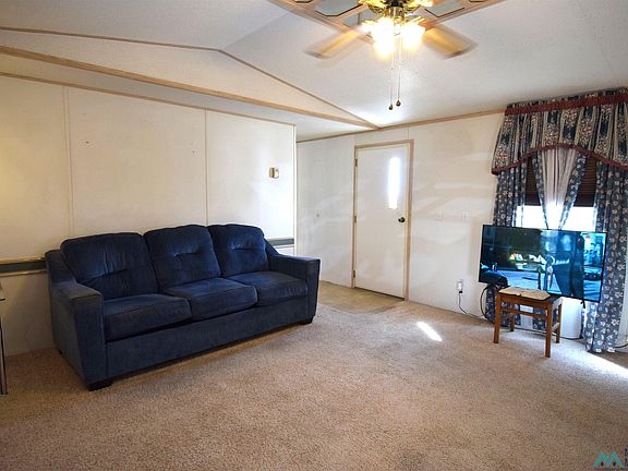 4th image of 509 N Acoma Dr